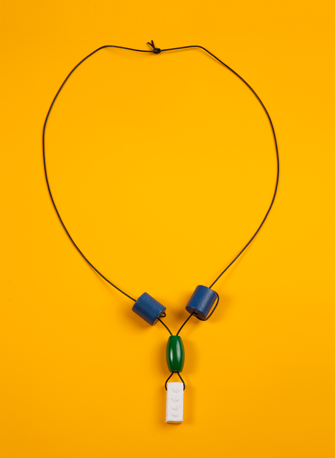 chadkouri-modularnecklace-yellowbackground