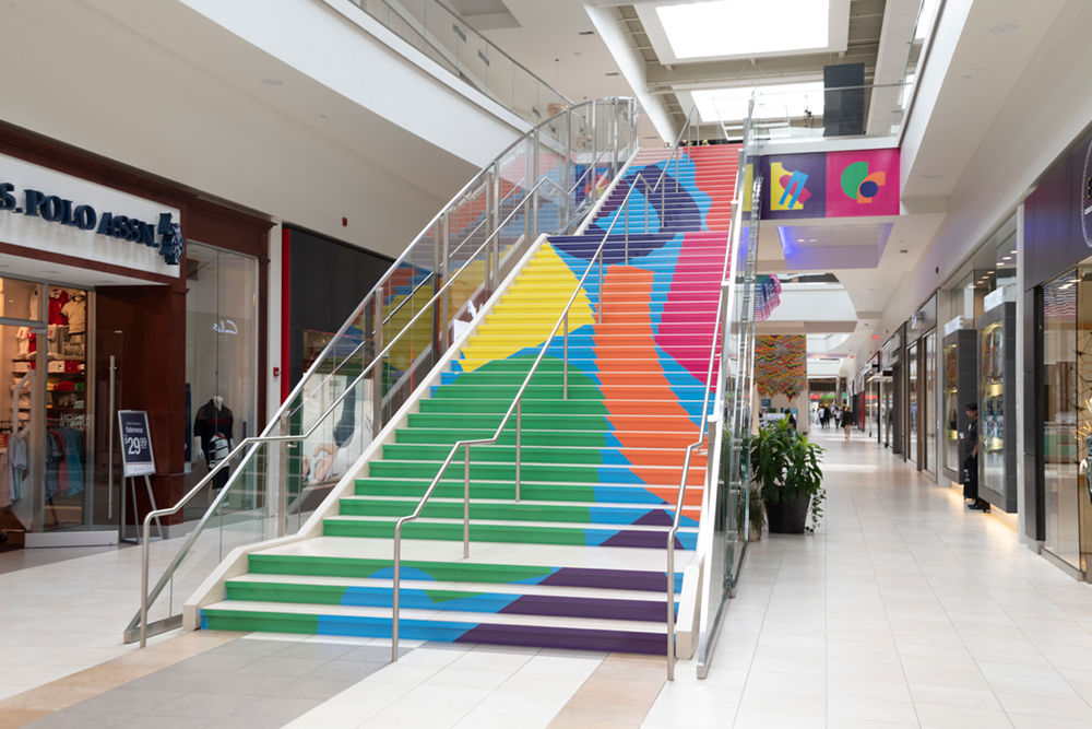 chadkouri-artforall-fashionoutlet-stairs1